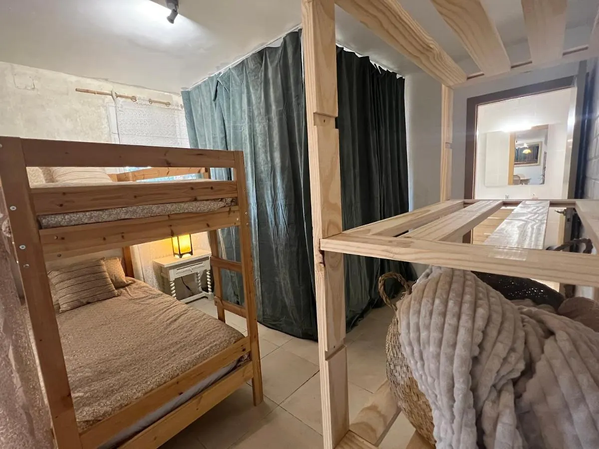 Apartamento Loft, Jardin Y Piscina Privada Romanyá de la Selva アパート