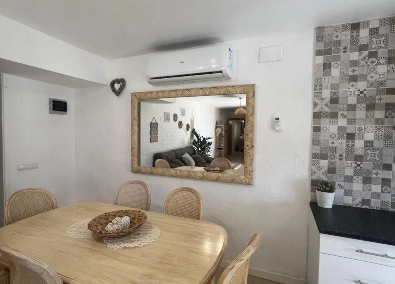Apartamento Loft, Jardin Y Piscina Privada Romanyá de la Selva